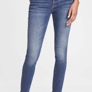 Gap Stretch True Skinny jeans